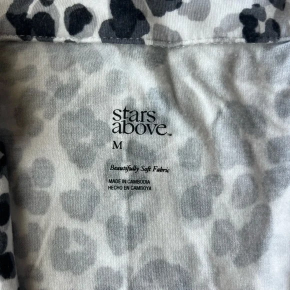 Women’s Stars Above Gray Leopard Print Night Gown - Picture 2 of 5